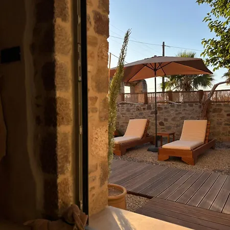Sole & Pietra Luxury Linopotis