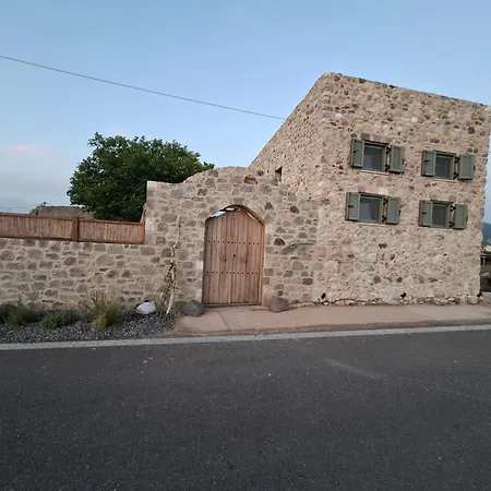 Villa Sole & Pietra Luxury Linopotis